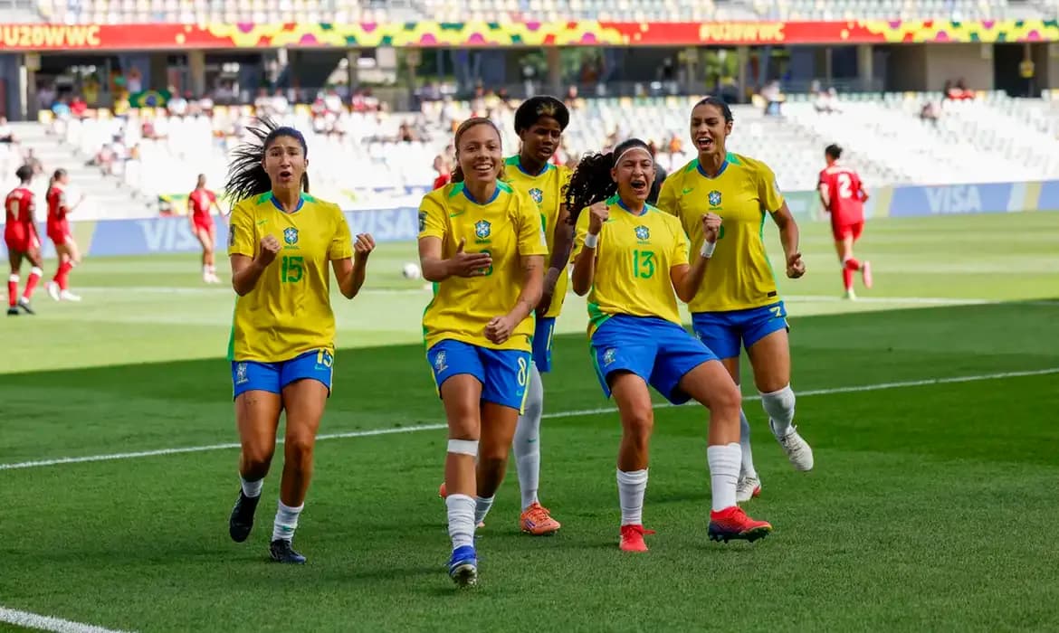 Seleção feminina derrota Canadá e avança às oitavas do Mundial Sub-20
